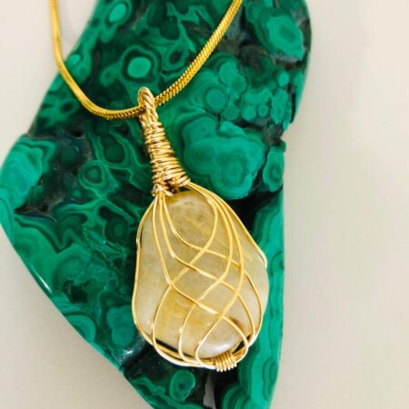 רוטילייטד קוורץ.