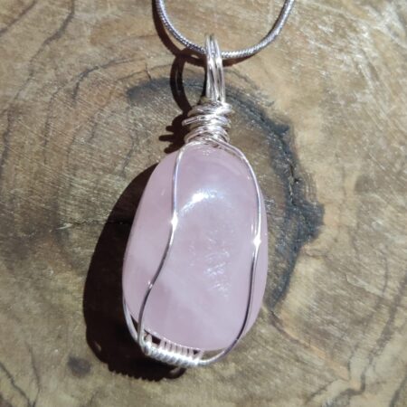 רוז קוורץ (: