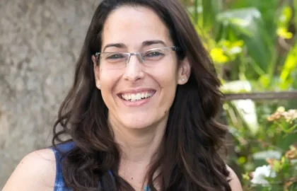 "את לא יכולה לעזור כי כבר עזרת! 😯"